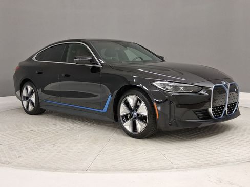 Used 2023 BMW i4 eDrive35 RWD image 5