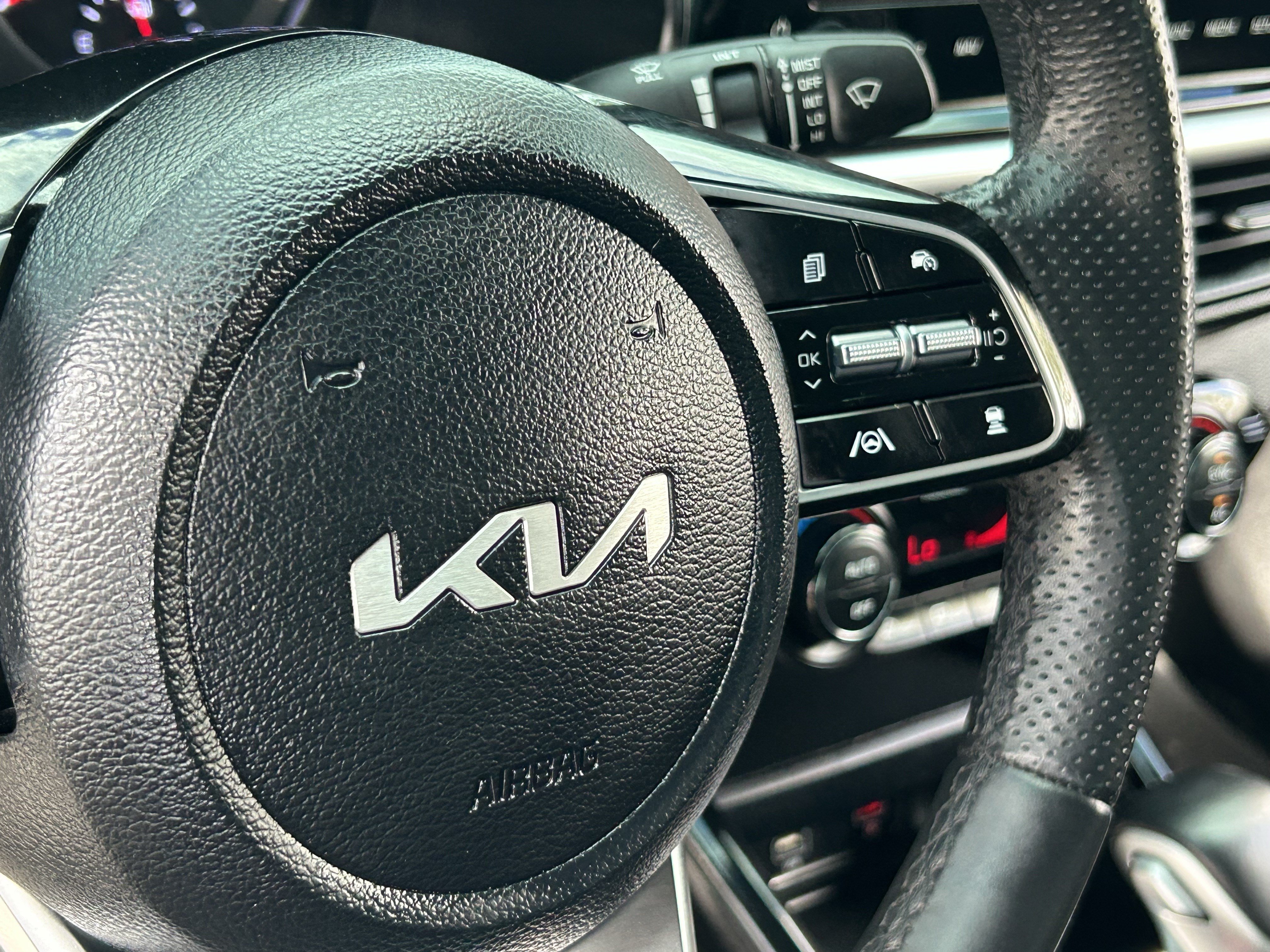 Used 2023 Kia Forte GT-Line w/ GT-Line Technology Package FWD image 29