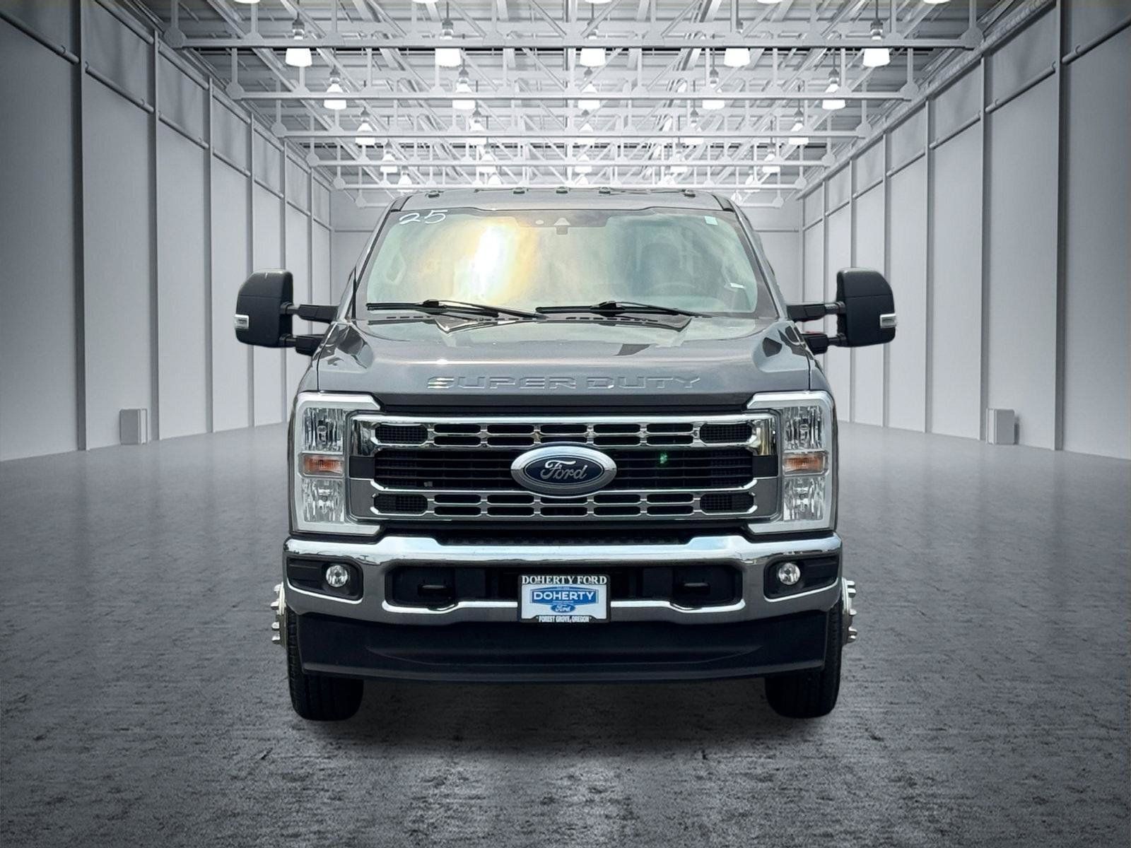Used 2024 Ford F350 XLT AWD/4WD image 13