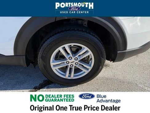 Used 2022 Ford Explorer XLT w/ Equipment Group 202A AWD/4WD image 31