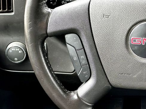 Used 2022 GMC Savana 3500 Extended w/ Driver Convenience Package RWD image 20