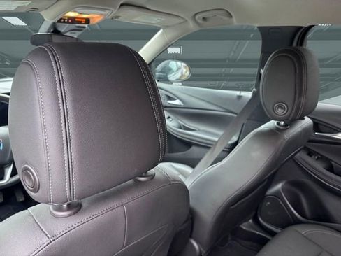 Used 2025 Buick Encore GX Preferred image 23