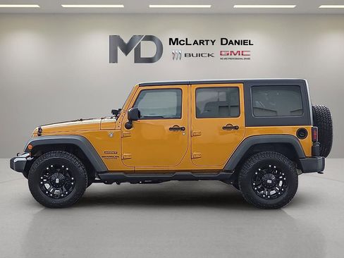 Used 2014 Jeep Wrangler Unlimited Sport w/ Trailer Tow Group AWD/4WD image 3