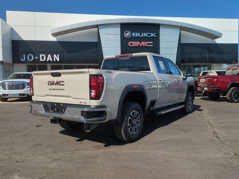 New 2026 GMC Sierra 2500 SLE w/ SLE Value Package; AWD/4WD image 5