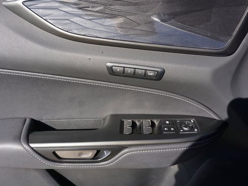 Used 2025 Lexus NX 250 FWD w/ Accessory Package (Z1) image 4