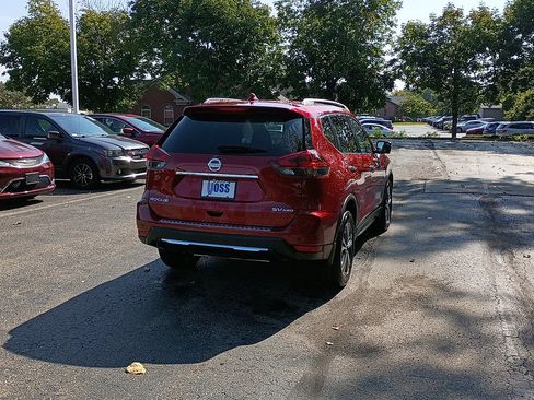 Used 2019 Nissan Rogue SV w/ Premium Package AWD/4WD image 3