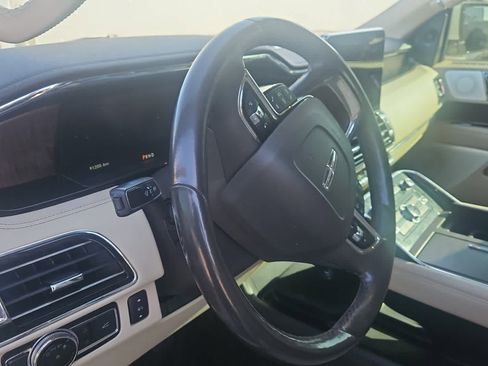 Used 2021 Lincoln Navigator L Reserve image 2