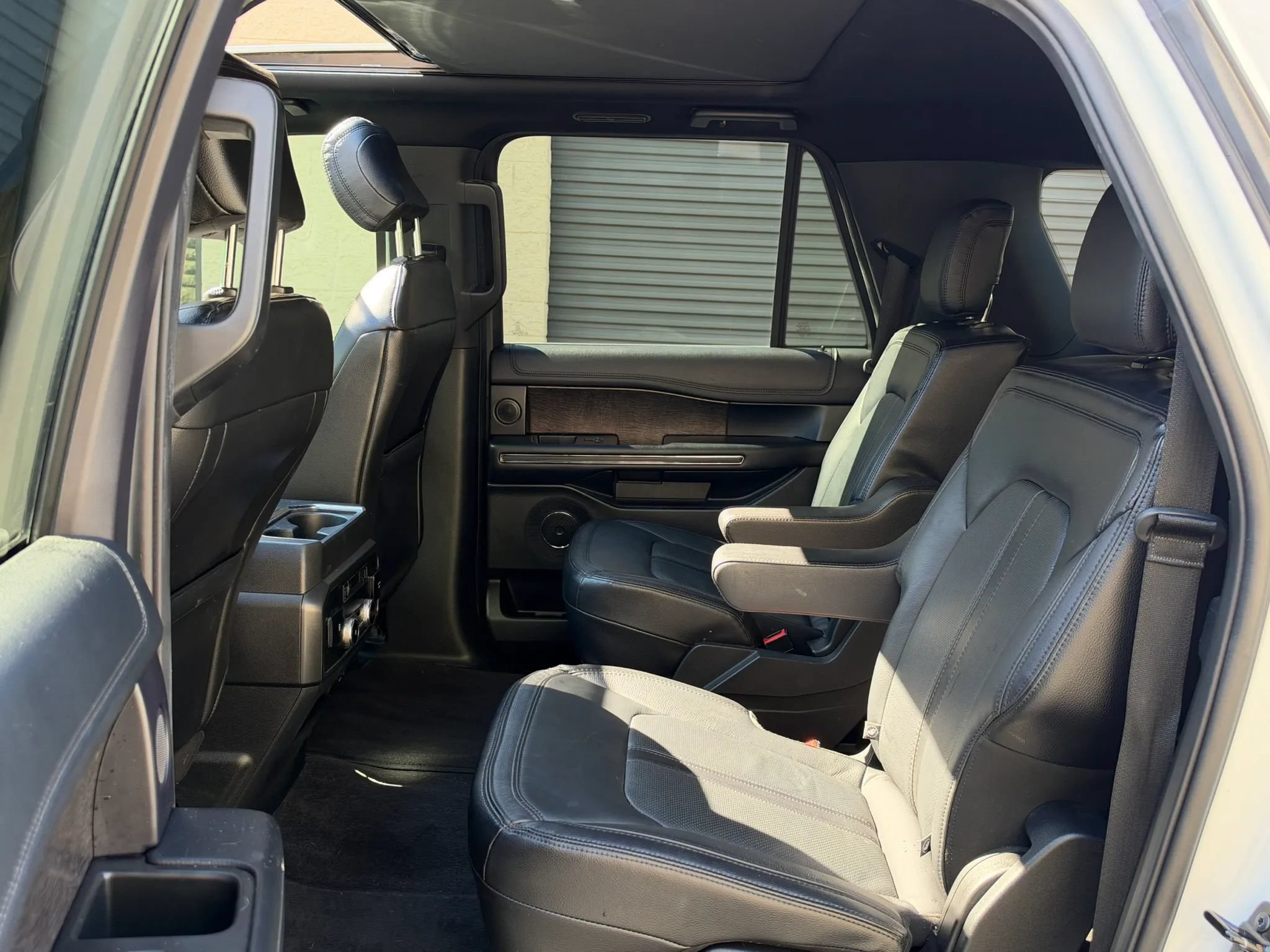 Used 2020 Ford Expedition Max Limited w/ Equipment Group 302A RWD image 33