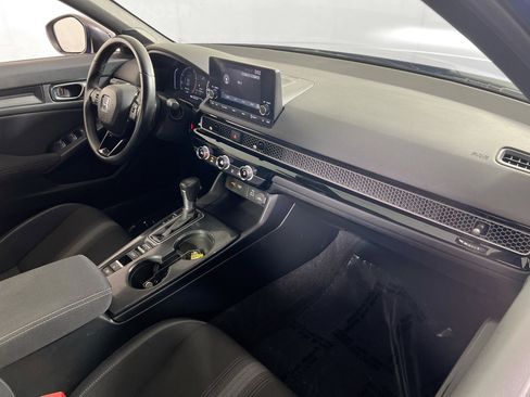 Used 2023 Honda Civic Sport image 26