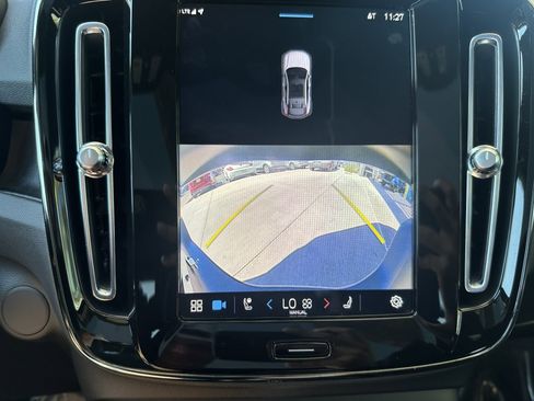 Used 2023 Volvo C40 P8 Recharge Ultimate image 18