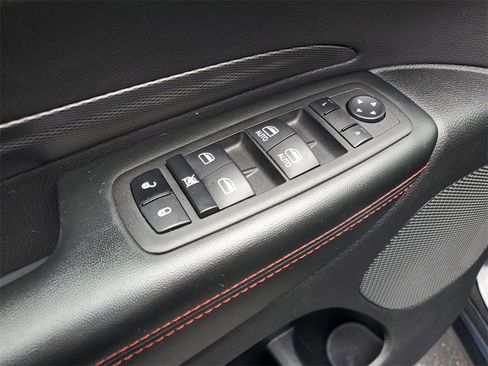 Used 2023 Dodge Durango GT image 25