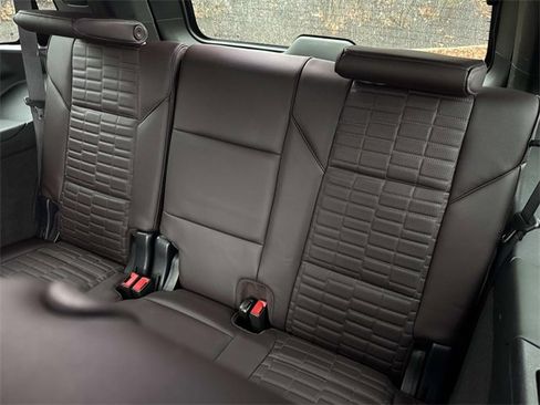 Used 2023 Cadillac Escalade Sport Platinum w/ LPO, ONYX Package image 13