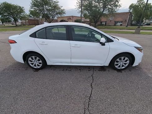 Certified 2024 Toyota Corolla LE FWD image 2