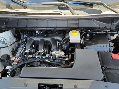 Used 2024 Nissan Pathfinder Rock Creek AWD/4WD image 13