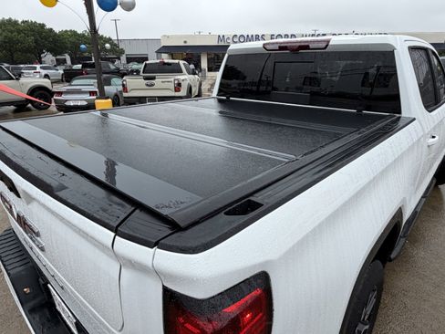 Used 2024 GMC Sierra 1500 AT4 w/ Technology Package image 8