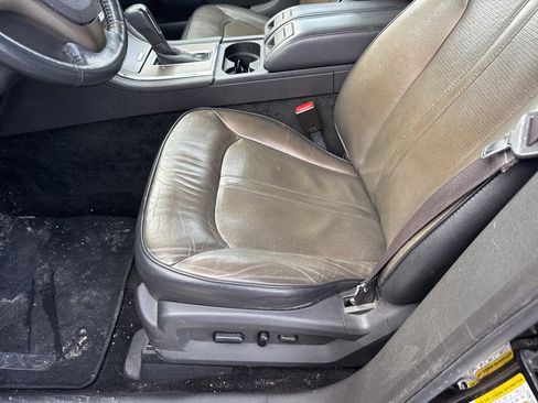 Used 2013 Lincoln MKX FWD image 6