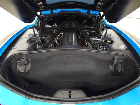 Used 2021 Chevrolet Corvette Stingray Preferred Cpe w/ Z51 Performance Package RWD image 8