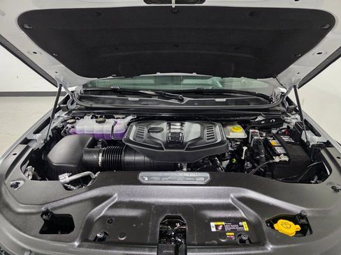 New 2025 Jeep Wagoneer L Series II w/ Convenience Group I AWD/4WD image 11