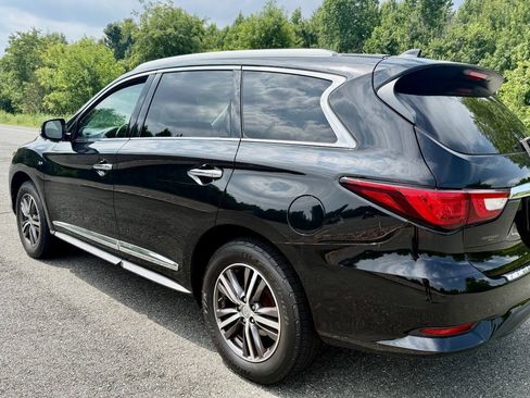 Used 2016 INFINITI QX60 Luxe w/ Premium Plus Package AWD/4WD image 3
