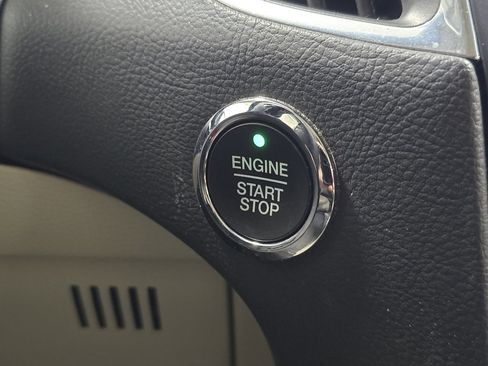 Used 2022 Ford Edge Titanium w/ Equipment Group 301A image 34