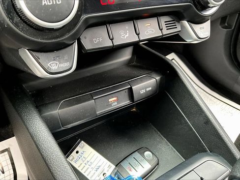 Used 2023 Kia Rio S w/ Technology Package FWD image 16