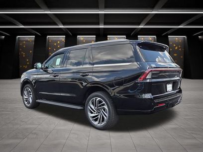 New 2027 Lincoln Navigator Premiere