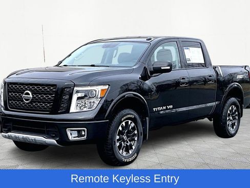 Used 2019 Nissan Titan PRO-4X image 4