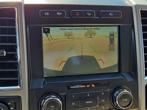 Used 2018 Ford F250 Lariat w/ Lariat Ultimate Package AWD/4WD image 27