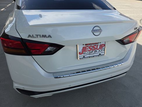 Used 2023 Nissan Altima 2.5 SV w/ SV Premium Package image 33