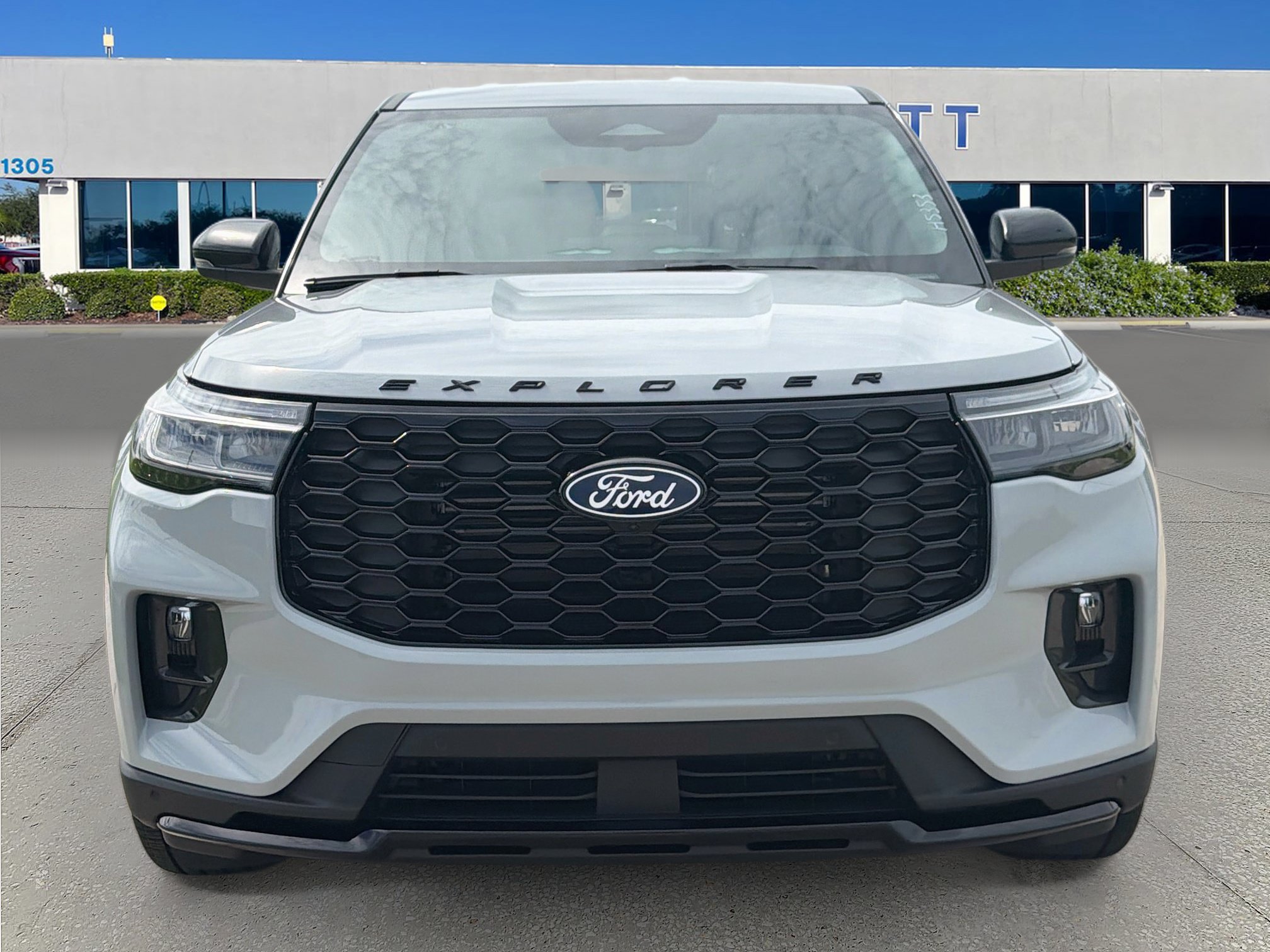 New 2027 Ford Explorer ST-Line w/ Premium Package RWD image 3