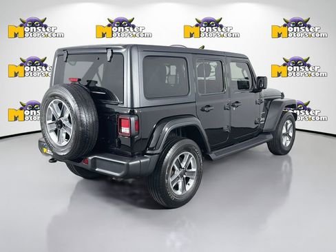 Used 2021 Jeep Wrangler Unlimited Sahara image 5