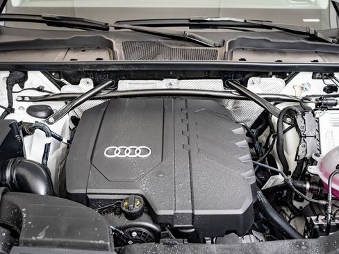 Used 2025 Audi Q5 2.0T Premium w/ Convenience Plus Package image 37