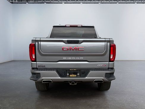 Used 2019 GMC Sierra 1500 AT4 w/ Driver Alert Package I AWD/4WD image 4