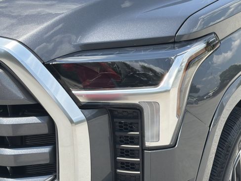 Certified 2025 Toyota Tundra Limited AWD/4WD image 34