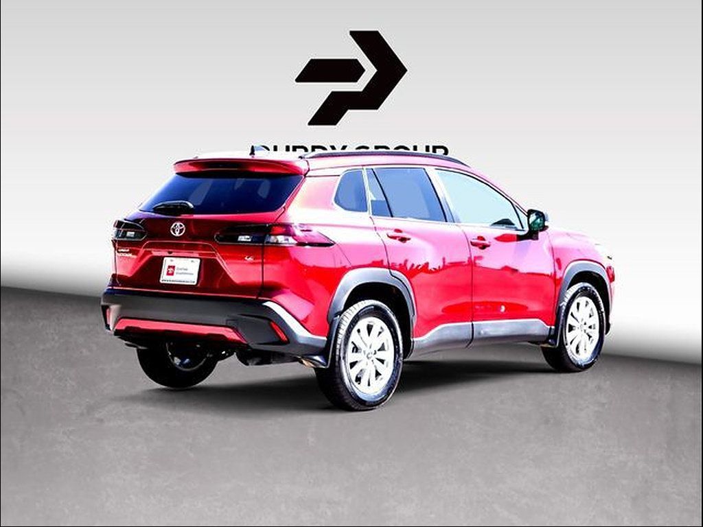 Used 2026 Toyota Corolla Cross LE w/ Moonroof Package FWD image 7