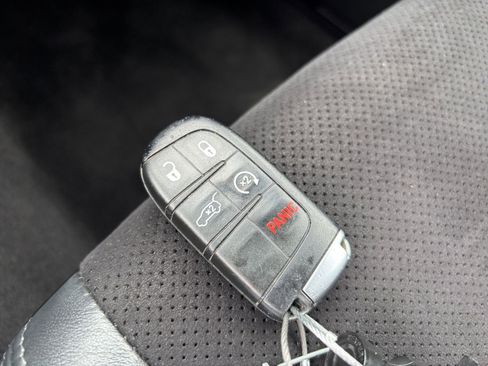 Used 2022 Dodge Durango GT AWD/4WD image 22