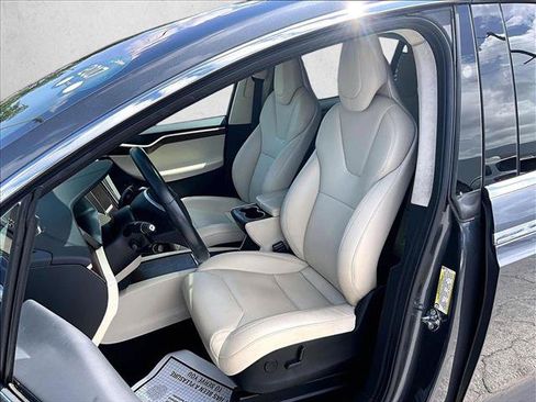 Used 2017 Tesla Model X 90D AWD/4WD image 26
