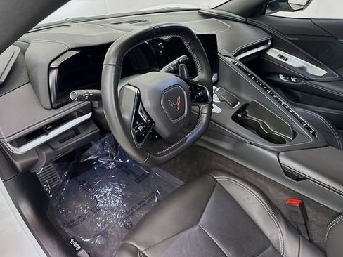 Used 2024 Chevrolet Corvette Stingray Coupe w/ Z51 Performance Package image 10