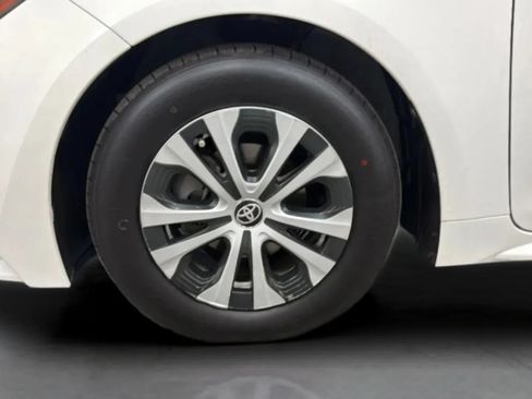 Used 2020 Toyota Corolla LE w/ Carpet Mat Package (TMS) FWD image 26