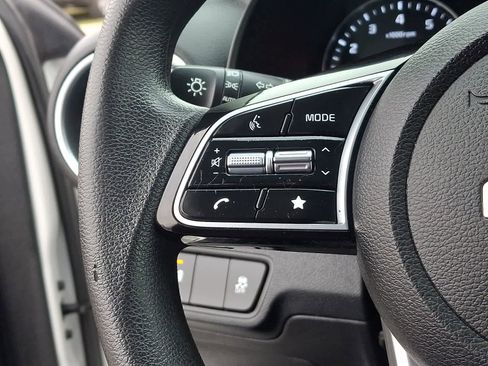 Used 2023 Kia Forte LXS w/ LXS Technology Package image 21