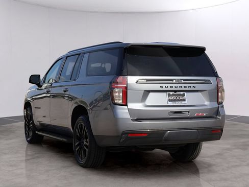 Used 2022 Chevrolet Suburban RST w/ Luxury Package AWD/4WD image 5