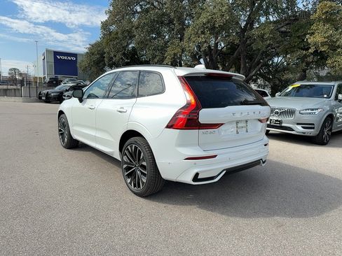 New 2026 Volvo XC60 B5 Ultra w/ Climate Package image 4