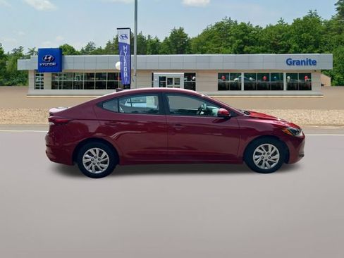Used 2017 Hyundai Elantra SE w/ Cargo Package FWD image 7