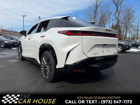 Used 2025 Lexus RZ 300e w/ Accessory Package (Z1) image 9