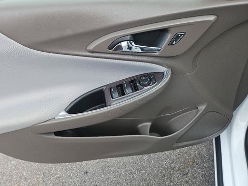 Used 2019 Chevrolet Malibu LT w/ Driver Confidence Package FWD image 14