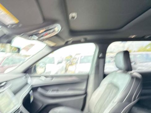 New 2025 Jeep Grand Cherokee L Altitude image 14