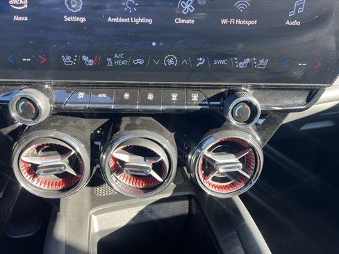 Used 2024 Chevrolet Blazer EV RS image 30