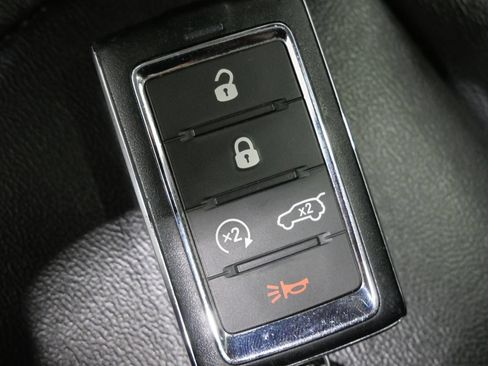 Used 2023 Jeep Grand Cherokee L Limited w/ Black Appearance Package AWD/4WD image 30