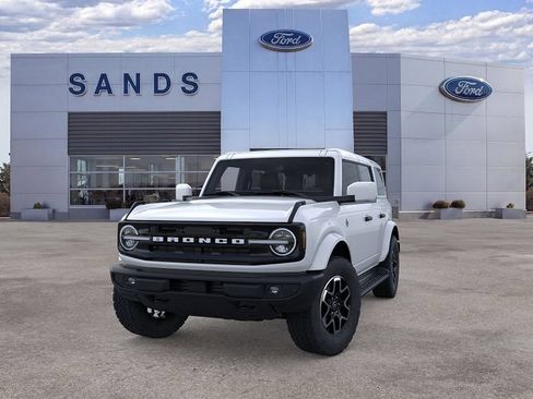 New 2026 Ford Bronco Outer Banks AWD/4WD image 2