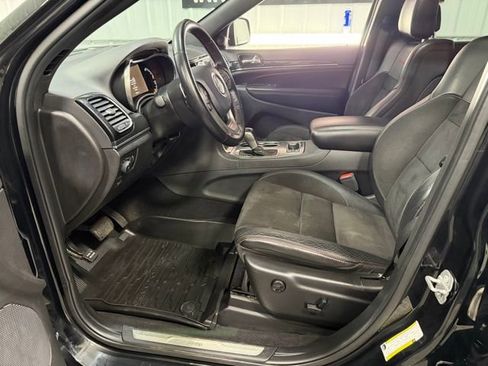 Used 2020 Jeep Grand Cherokee Trailhawk AWD/4WD image 11